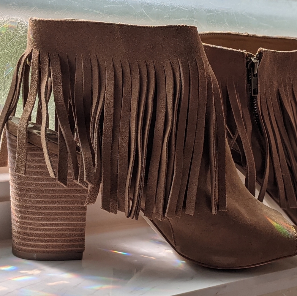 Carlos / Suede Fringe Ankle Boots